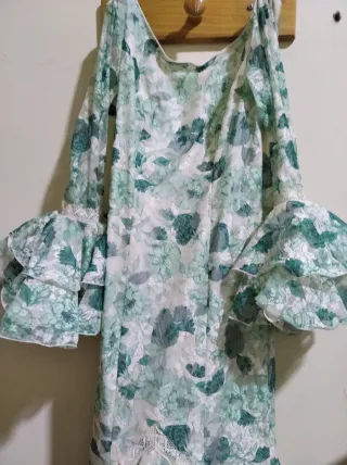 Traje de gitana verde y blanco