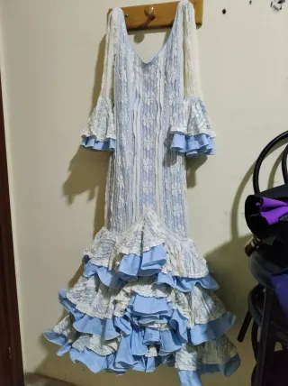 Traje de gitana verde y blanco