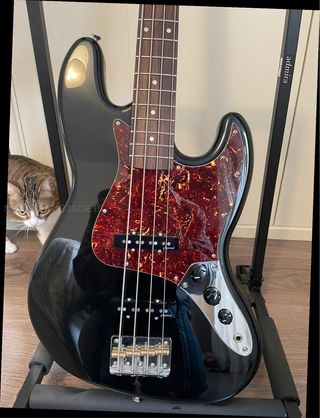 Guitarra Eléctrica Negra