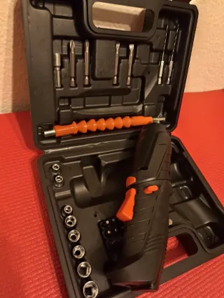 Atornillador a batería USB