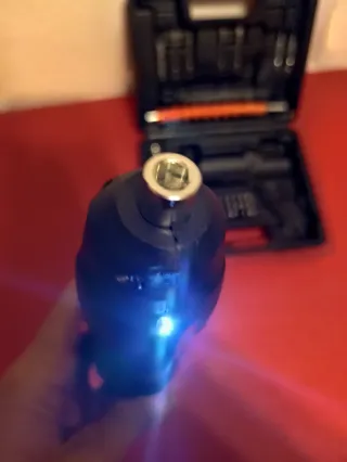 Atornillador a batería USB