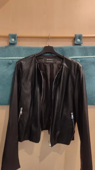 Giacca nera donna Stradivarius taglia M