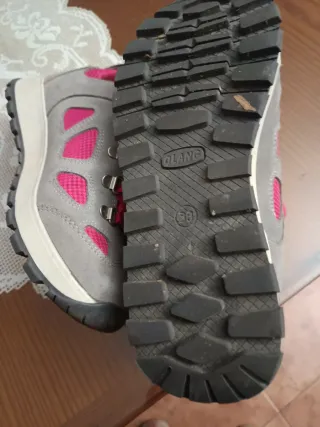 Botas de montaña Olang grises y rosas,talla 7