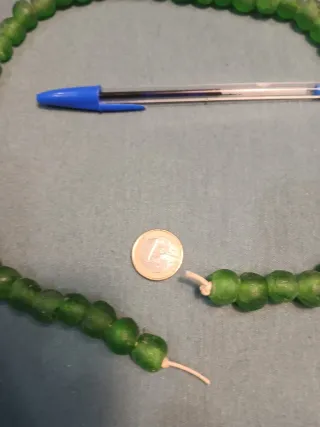 Cuentas  de vidrio africano reciclado verdes