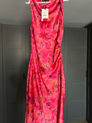 Vestido floral Zara talla M