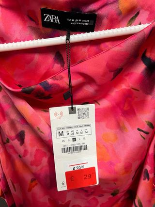 Vestido floral Zara talla M