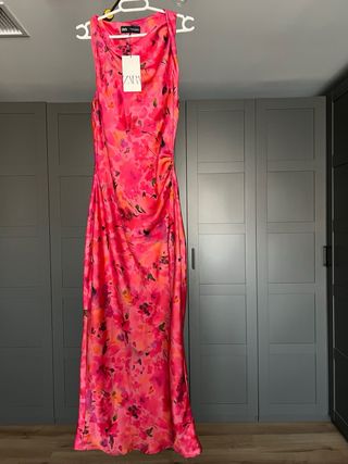 Vestido floral Zara talla M