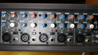 MEZCLADOR BEHRINGER  EUROPOWER PMP518M