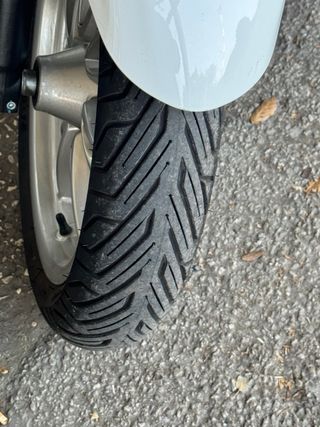Piaggio Beverly 400 hpe Scooter