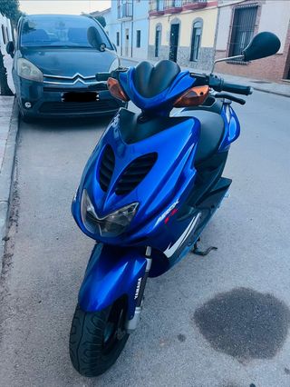 Yamaha Aerox 50 R Azul