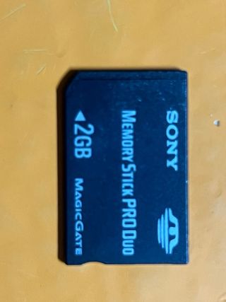 PSP Fat transparente azul y Negro con 2 GB