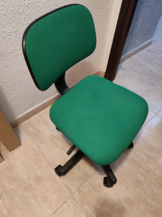 Silla de oficina verde