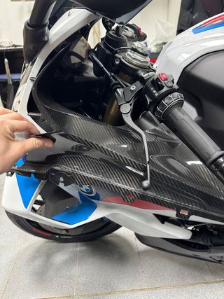 Laterales depósito carbono BMW S1000RR k67