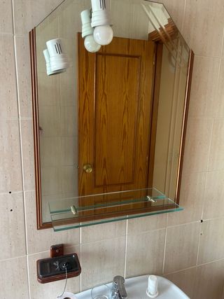 Espejo de baño madera y cristal con mini estanterí