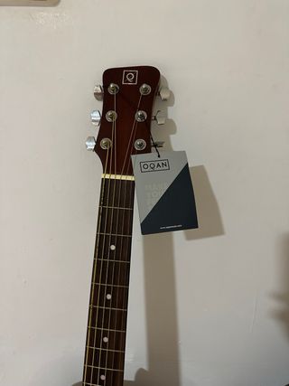 Guitarra Acústica OQAN