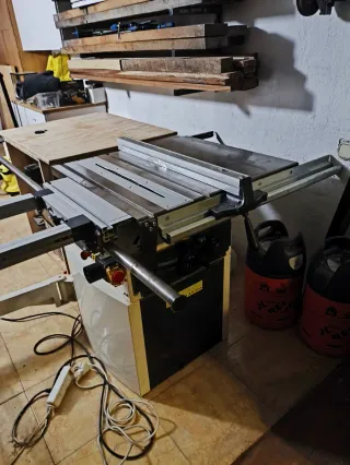 Escuadradora Lombarte TS250 Sierra mesa circular