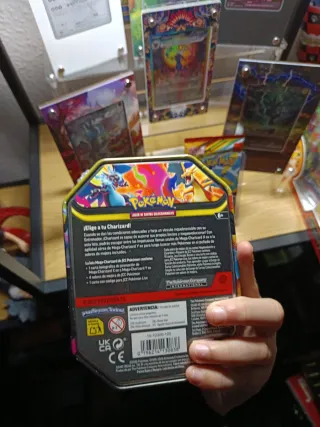 Lata Charizard VMAX 360 Pokémon TCG