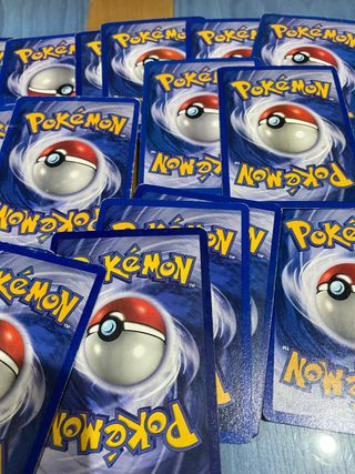 32 cartas pokémon FOSSIL inglés