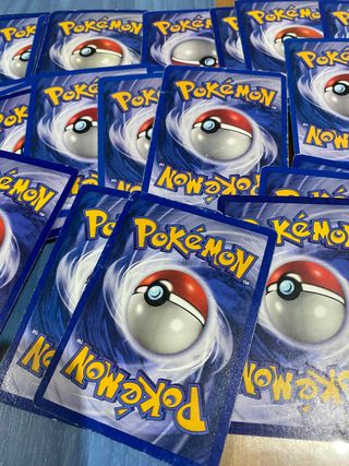 32 cartas pokémon FOSSIL inglés