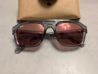 Gafas de sol Ray-Ban Corrigan grises