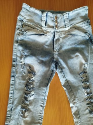 Pantalón vaquero mujer Talla 12 (42) Roto
