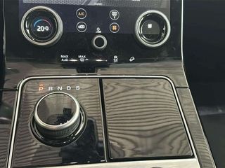 Land-Rover Range Rover Velar