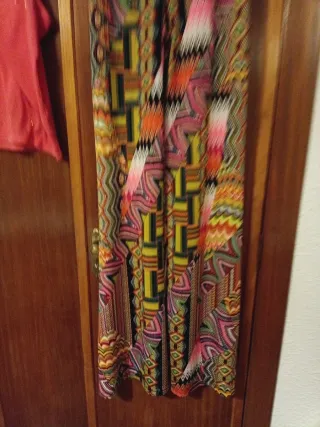 Conjunto camiseta y pantalón estampado