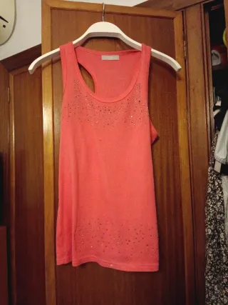 Conjunto camiseta y pantalón estampado