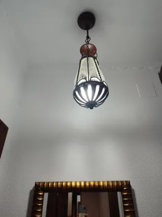 Farol de metal y cristal