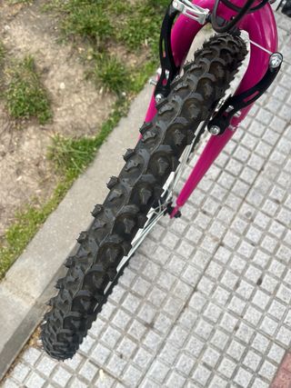 Bicicleta infantil/adolescente blanca y rosa