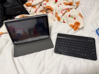 Tablet Uju como nueva, sin usar