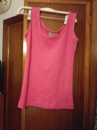 Camiseta Rosa y Sudadera corta