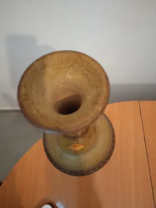 Jarrón de cerámica decorado