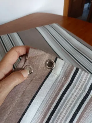 Lona de toldo con anillas