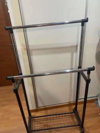 Burro/perchero con ruedas