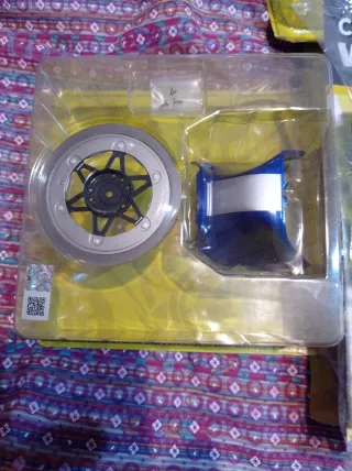 Kit Construye Moto Valentino Rossi Yamaha YZR-M1