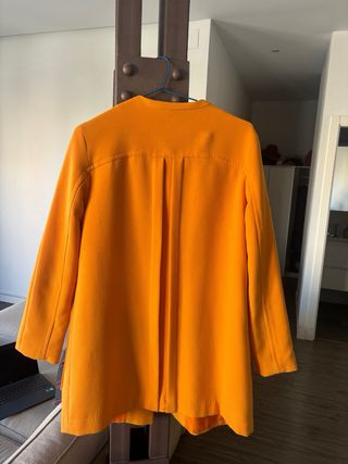 Abrigo Sfera Naranja Talla M