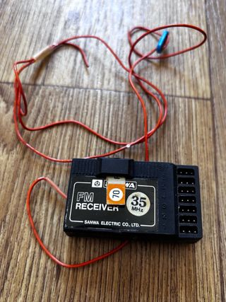 SANWA Conquest MKII FM RC + Servos