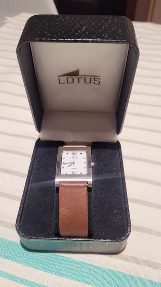 Reloj Lotus Cuadrado Marrón/Plata