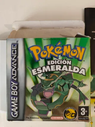 Pokémon Esmeralda Game Boy Advance con caja