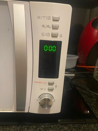 Microondas Candy Blanco