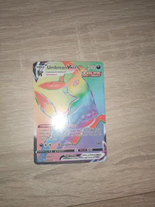 Carta Pokémon Umbreon VMAX Arcoíris