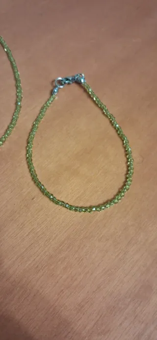 Conjunto collar y pulsera de cuentas