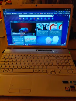 Portátil Sony Vaio i7 Plata/Blanco