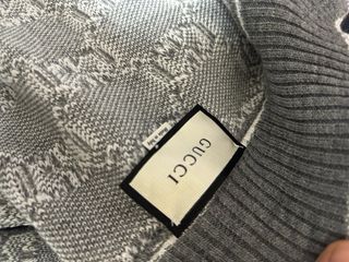 Chaqueta Gucci Gris y Blanca GG