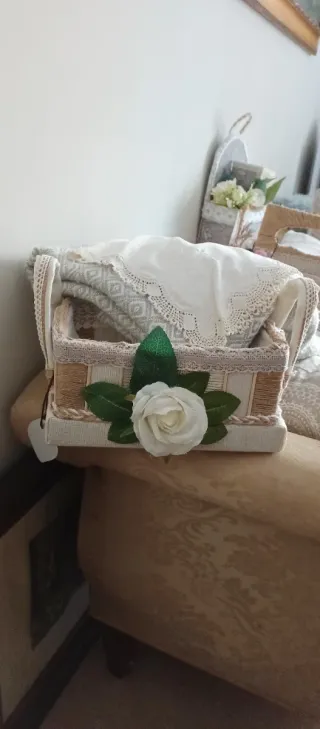 Cesta Decorativa Yute y Encaje