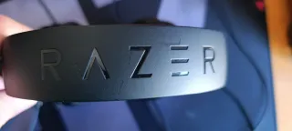 Cascos negros con micrófono