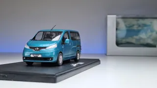 Nissan NV200 Evalia 1/43 Eligor