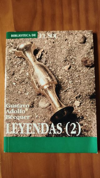 Biblioteca de El Sol. Varios libros.