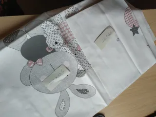 Tela retal infantil con estrellas y lunas